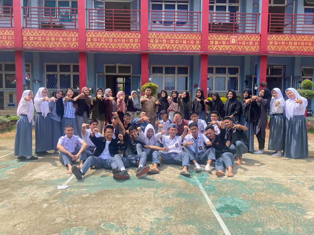 Praktikum & Laboratorium Sains